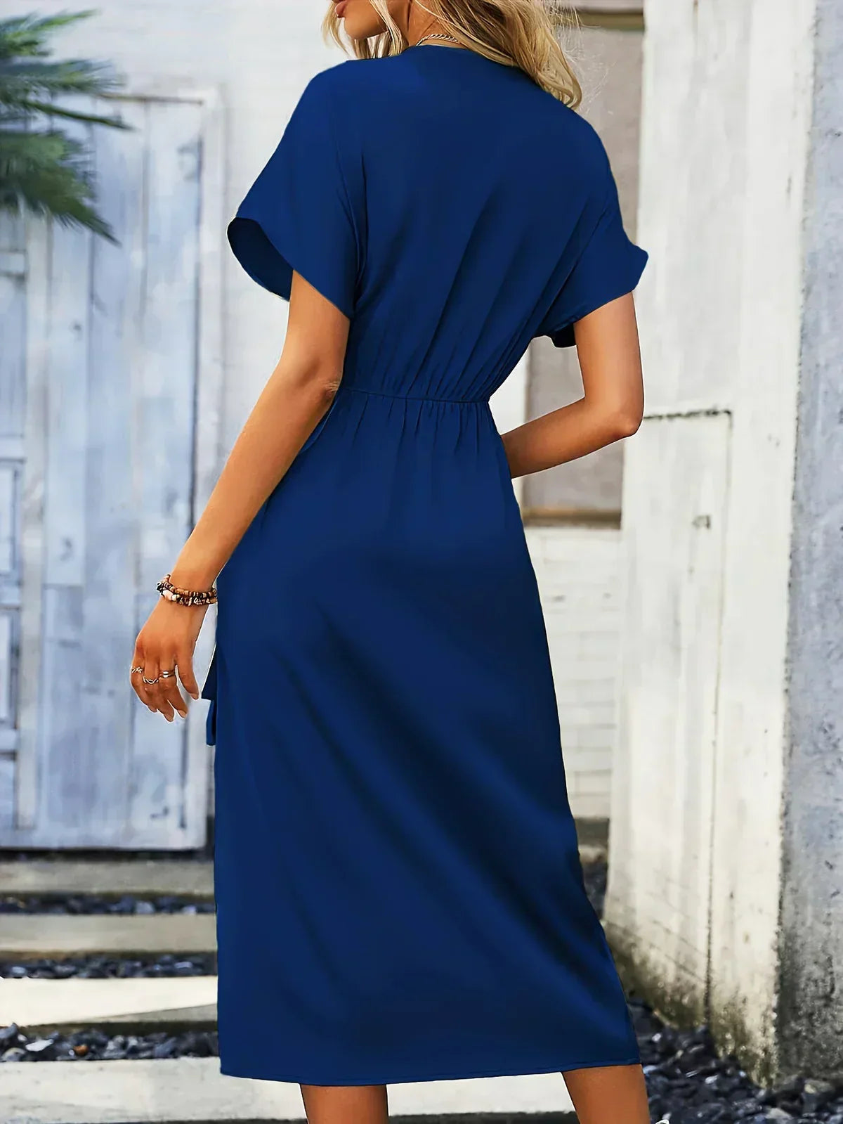 ALISSIA | Elegantes Wickelkleid mit raffinierten Details