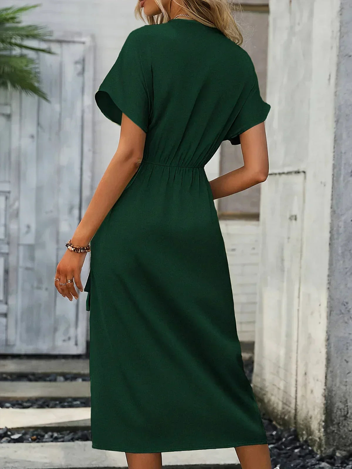 ALISSIA | Elegantes Wickelkleid mit raffinierten Details