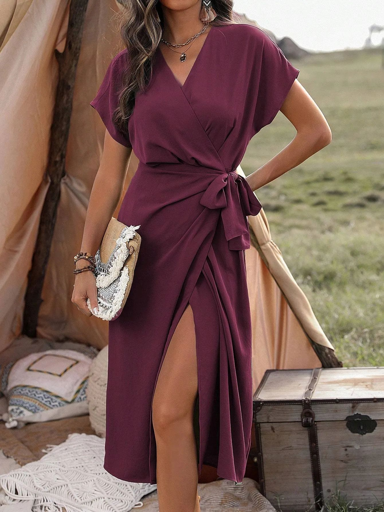 ALISSIA | Elegantes Wickelkleid mit raffinierten Details