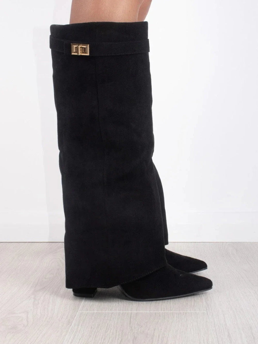 ALVINA | Luxe Wildleder-Look Hohe Stiefel mit Goldakzent